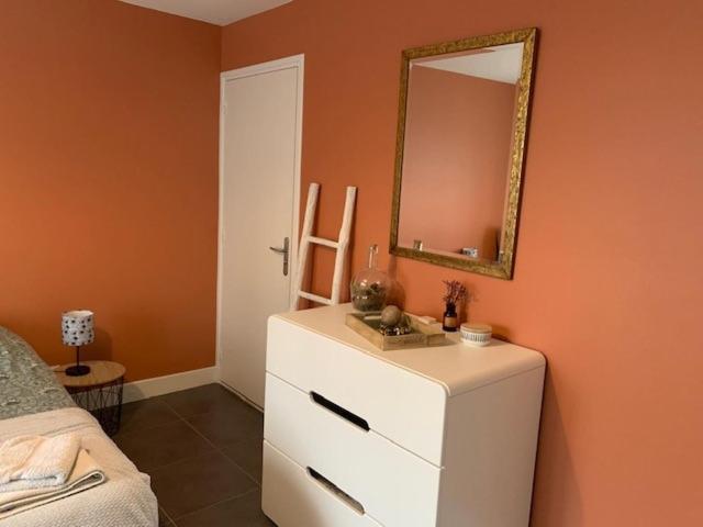 Chambre Independante Chez Particuliers Avec Salle De Bain Privative Anse Eksteriør bilde